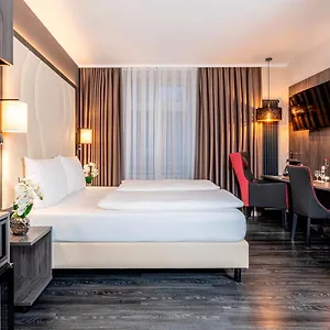 Plaza Premium Parkhotel Hotel
